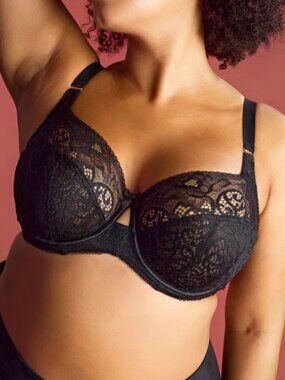 42G Sculptresse Estel Full Cup Bra in Black Lace (Never Worn)